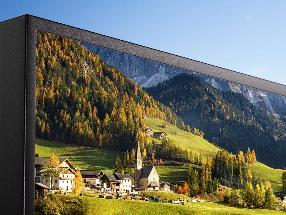 Close view of the slim bezel and vivid picture on a Sylvox Cinema Pro outdoor television